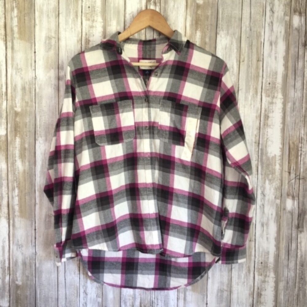 NWT Universal Thread Purple & Black Plaid Button Down